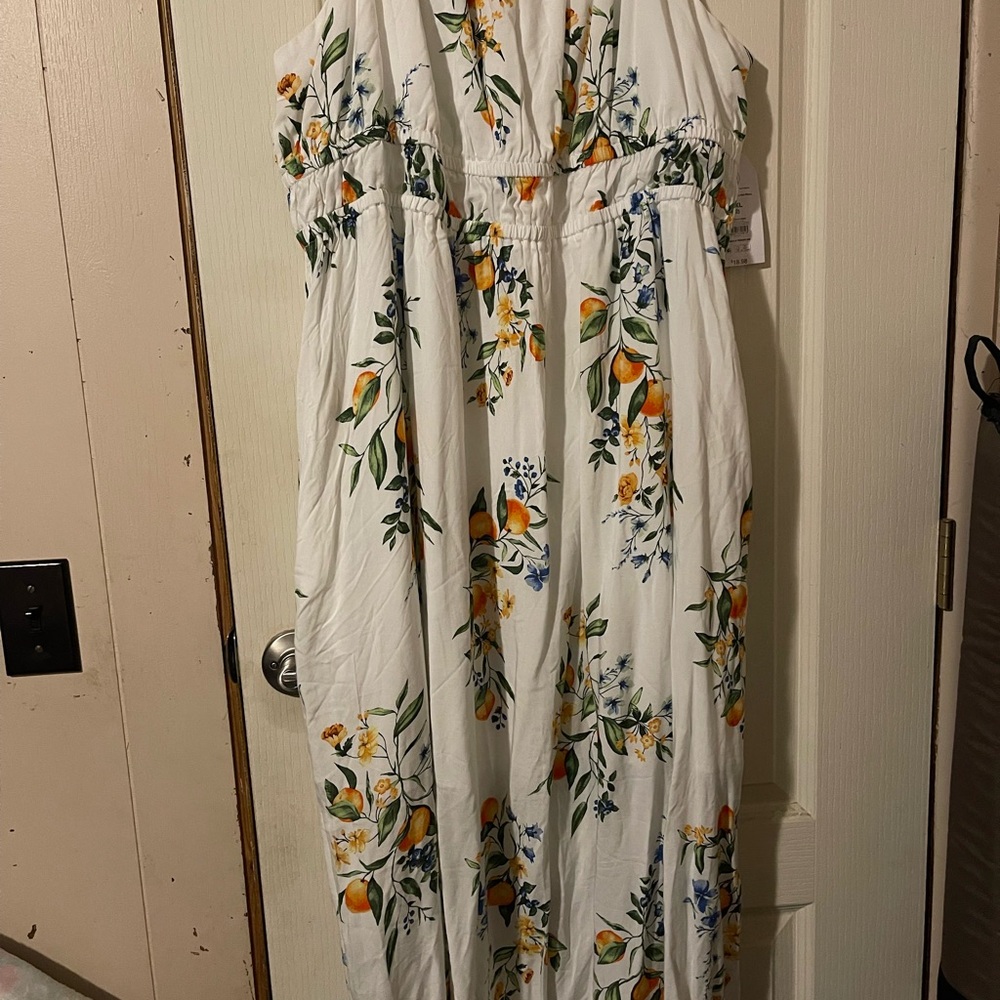Time and Tru White Floral Midi Dress